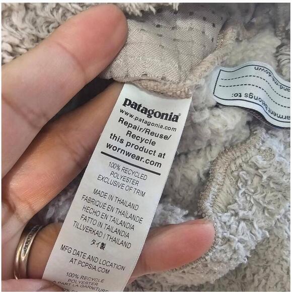 Patagonia Shroom Taupe Hooded Fleece Kangaroo Pocket Pullover Jacket - Picture 12 of 12